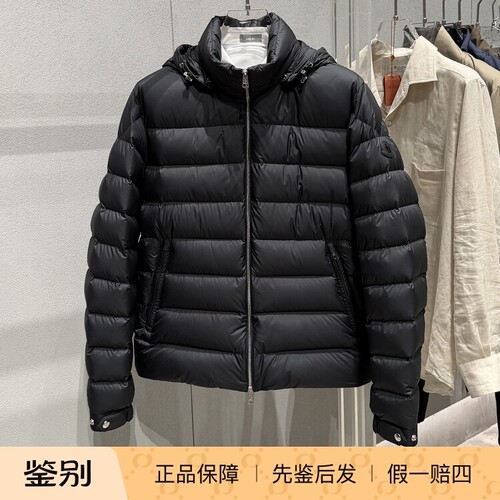 Moncler盟可睐Arneb黑标羽绒服