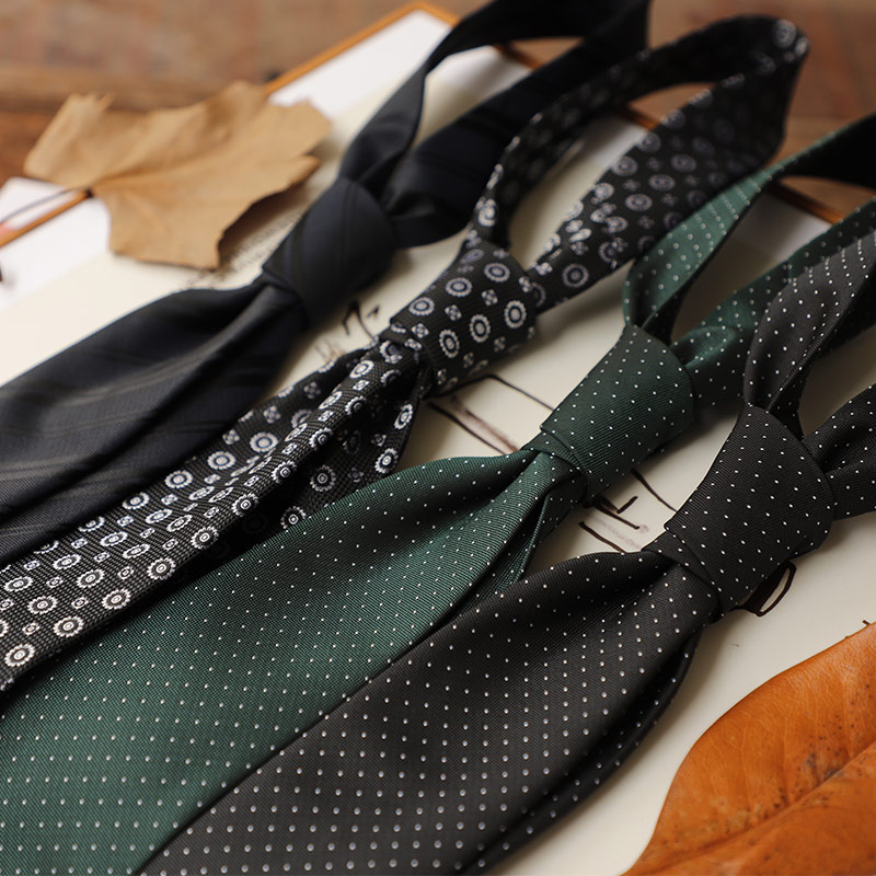 复古职业正装商务冷色调绅士