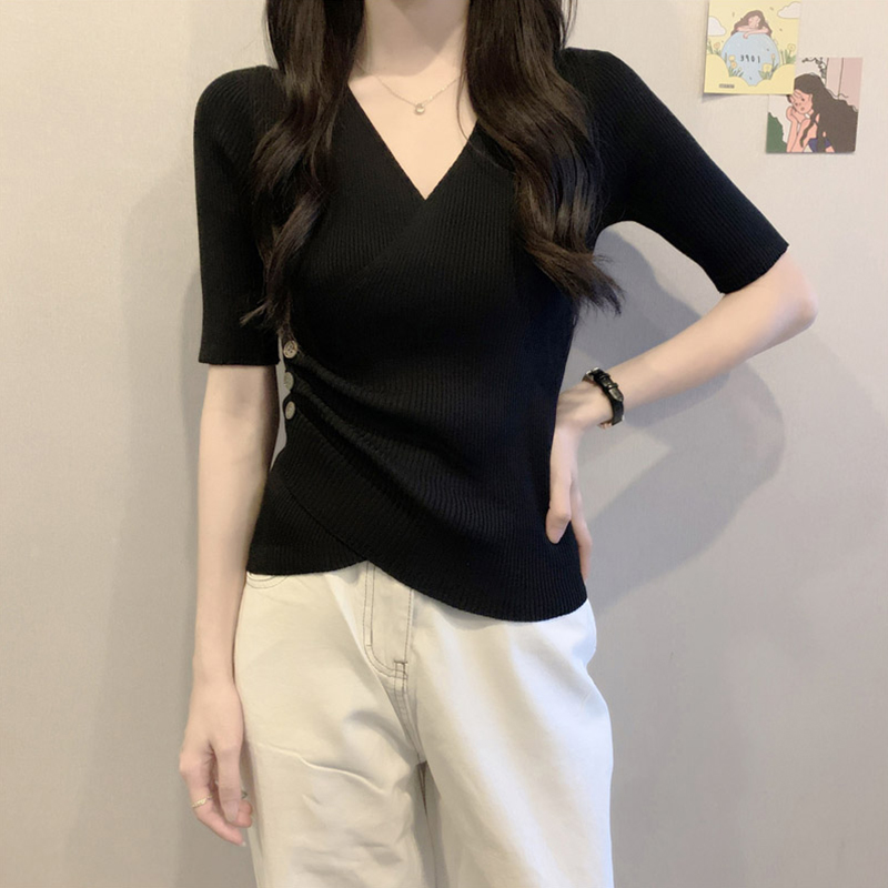 大码女装夏季新款显瘦交叉V领针织衫短袖T恤胖妹妹宽松遮肚子上衣