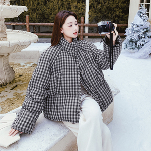 复古格子立领短款羽绒服女冬季新款超火好看高级小众加厚保暖外套图片