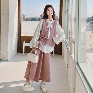 粉色高级感长袖衬衫牛仔马甲套装裙女2025秋新款复古半身裙三件套图片
