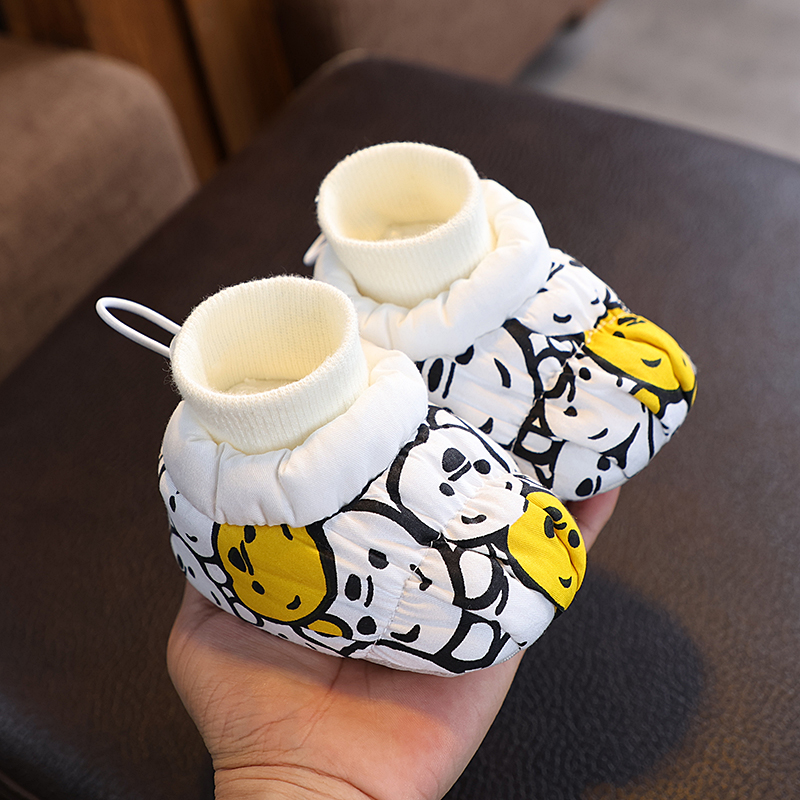 旋风小熊软底鞋秋冬季可爱萌防掉