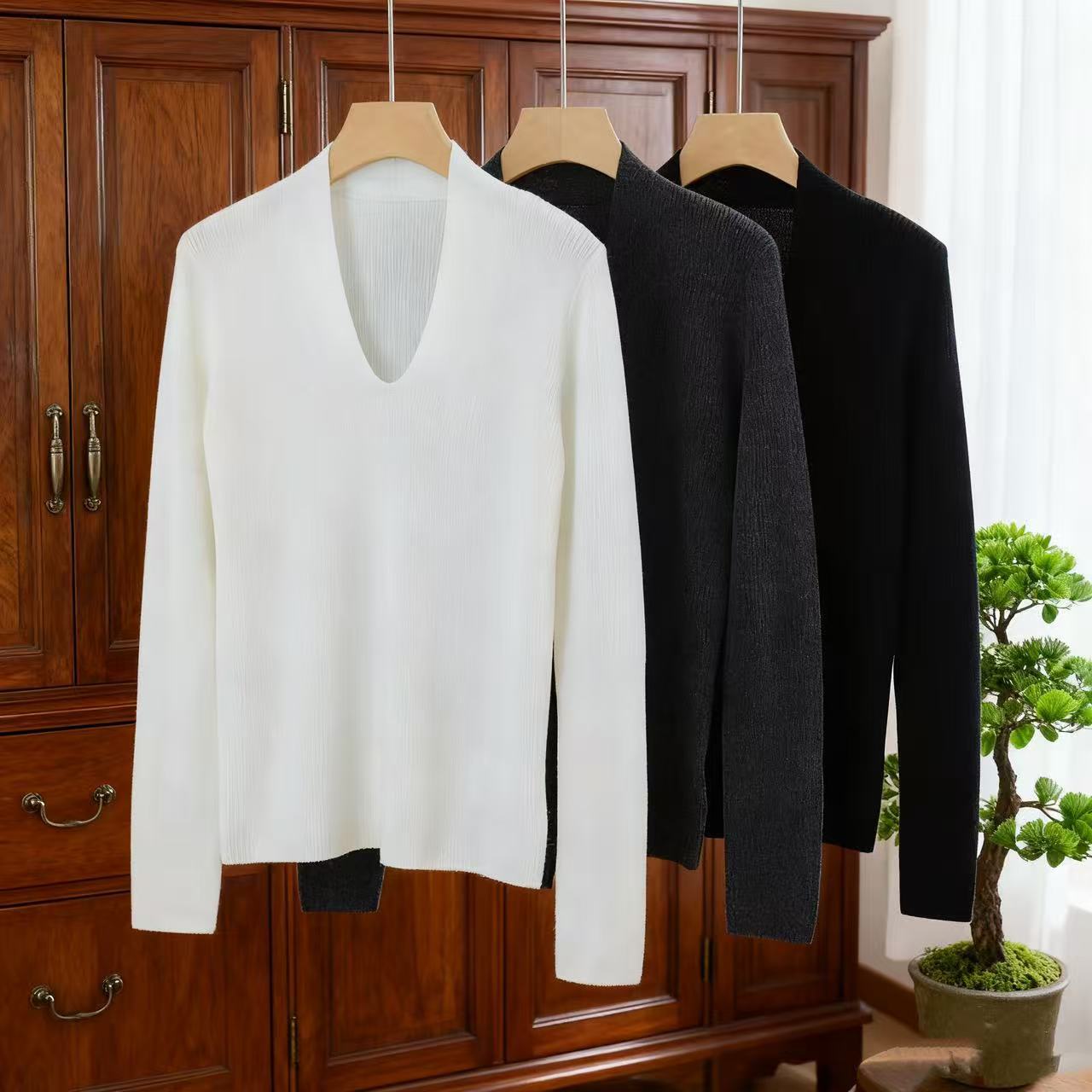 设计感V领修身显瘦羊绒针织衫