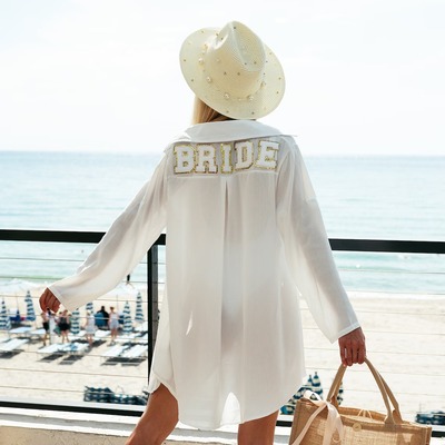 BRIDE字母毛贴沙滩罩衫