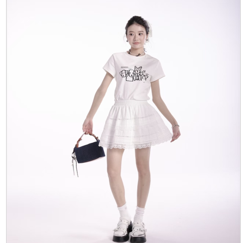 白色小狗印花T恤小个子