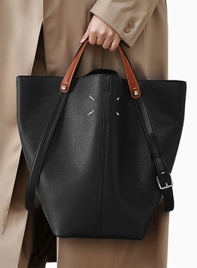 Cale&Klntoe2025款真皮水桶包头层牛皮单肩通勤大容量托特包