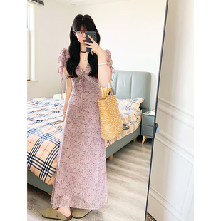温柔风粉色碎花V领连衣裙子女夏季 官方法式 穿搭收腰显瘦甜美气质