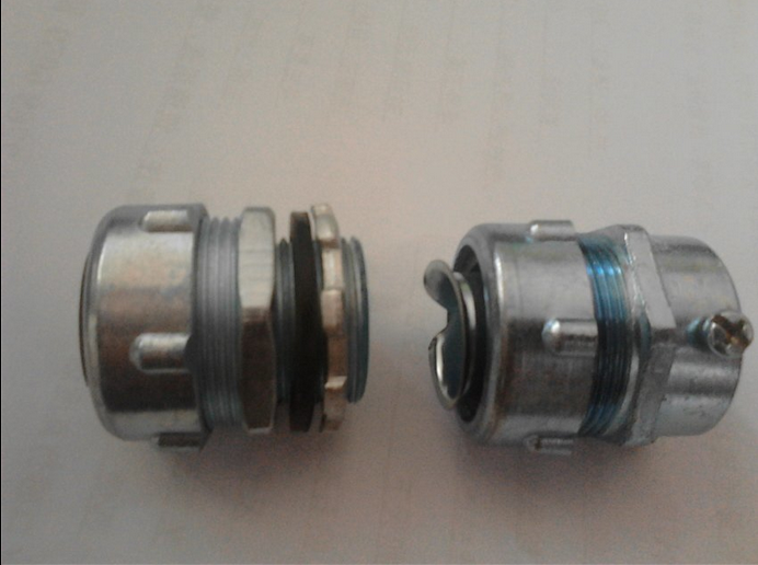 热销包塑金属软管蛇皮管穿线管KBGJDG管三支三柱接头16