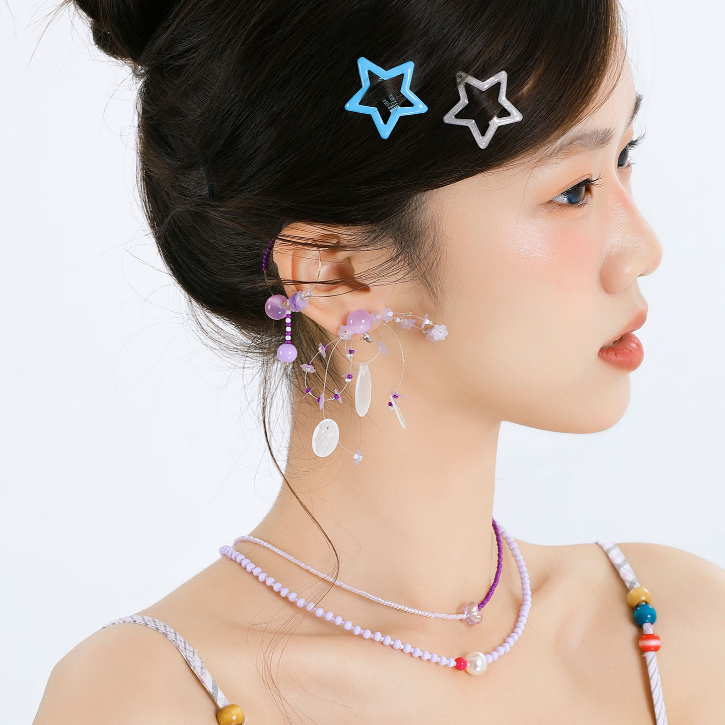 蒜了耳饰2026少女甜美耳环独特漂亮花朵耳钉亮片夸张耳夹不对称