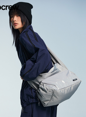 Subcrew日系休闲健身包斜挎包潮牌大容量防水运动旅行单肩包男女