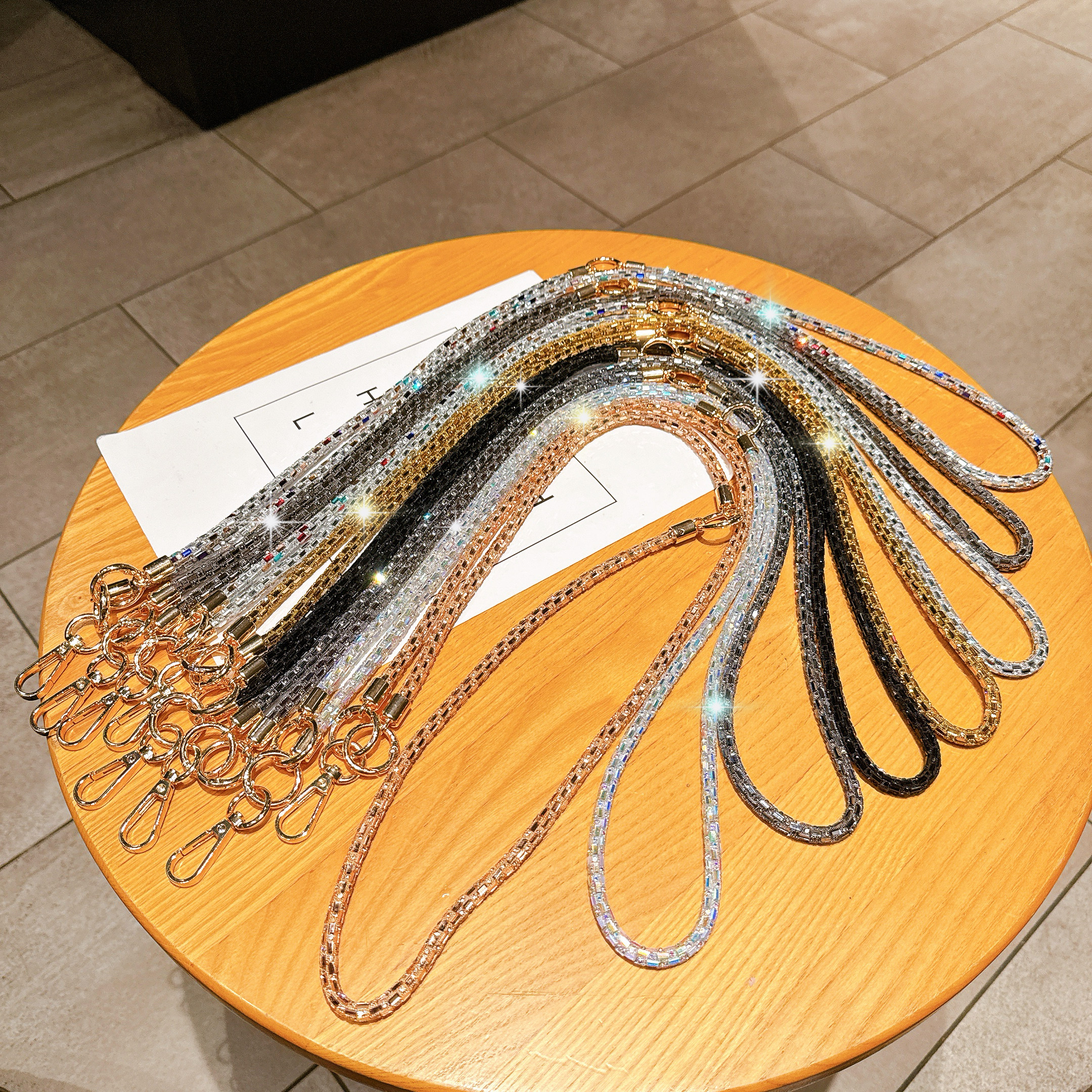 手机挂绳可调节斜挎链包挂脖手腕三合一水晶多功能防丢背带防盗绳