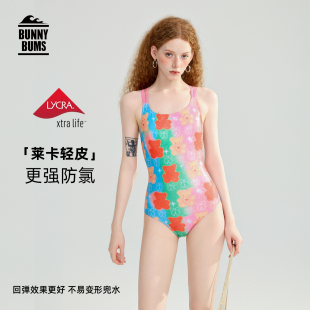 连体竞速泳衣女小熊软糖高级感2026新款 带胸垫游泳馆泡温泉绝美