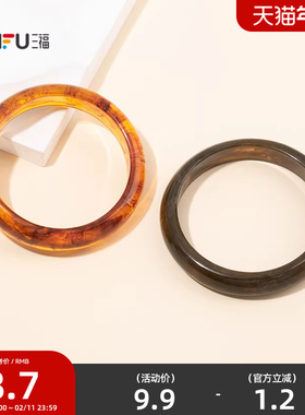 三福复古材料琥珀色手镯单只 时尚优雅小众首饰配饰饰品850639