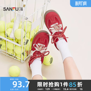 女鞋 三福女板鞋 饰圆头厚底时尚 甜酷风蕾丝花朵装 853109 春季