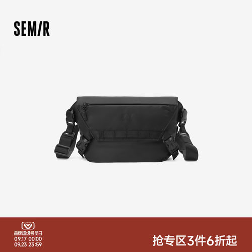 森马时尚字母印花户外斜挎包男