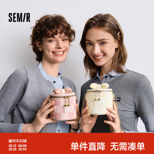 森马斜挎包女可爱小狗化妆盒子包棋盘格蝴蝶结小包包礼物2025新款