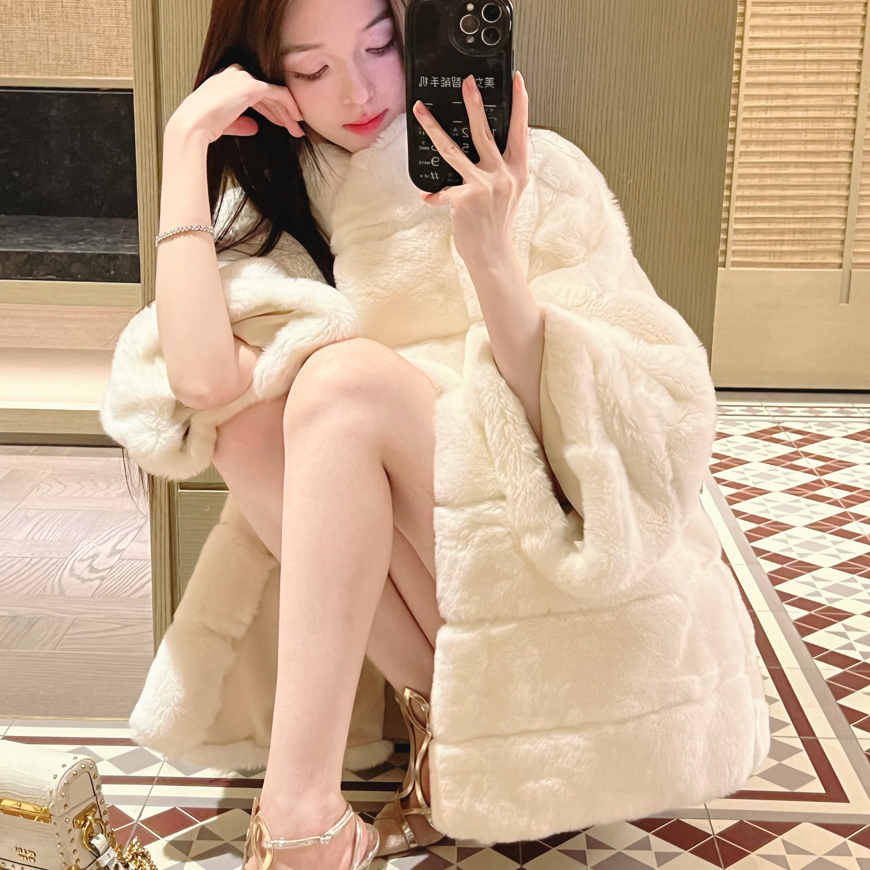 12.13 贵妃袖 獭兔毛天花板 中长款