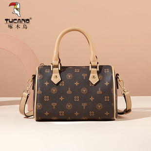 啄木鸟包包女2025新款 高级感斜挎包波士顿枕头包保龄球单肩手提包