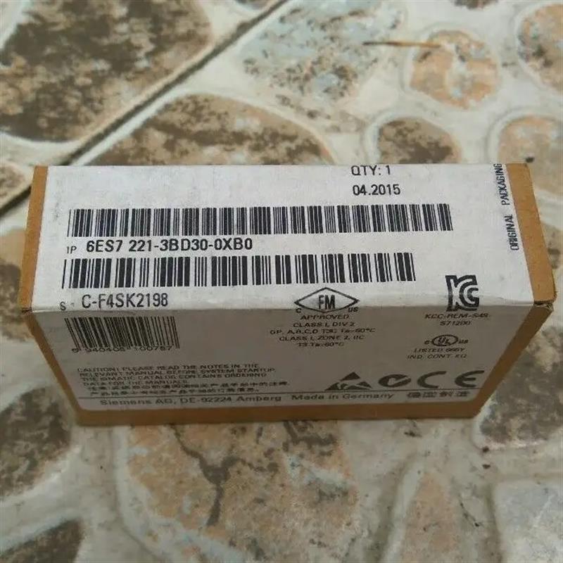 S7-1200数字输入SB 221 4DI 24V6ES7221-3BD30-0XB0/OXBO
