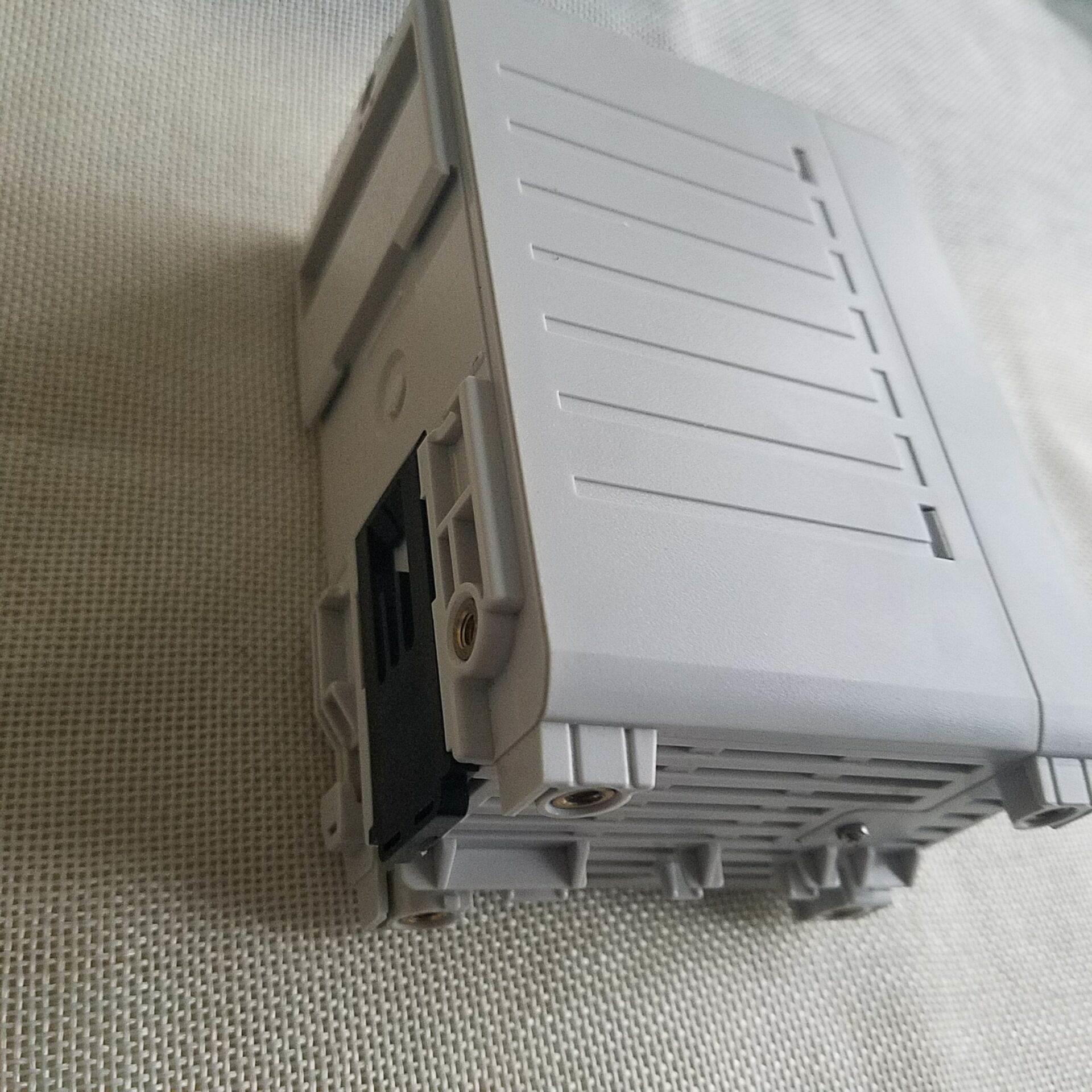 基恩士KEYENCE控制器LK-G3001全新原装正品，现货议价