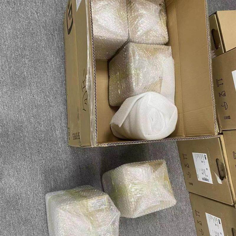 询价FR-CS82S-042-60 075K.W 全新原装三菱变频器 单相220V 议价