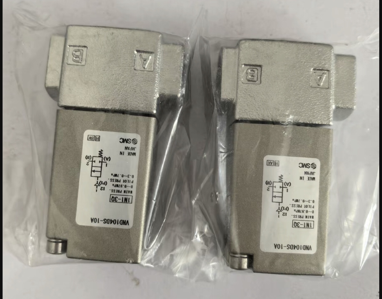 SMC气控阀 VND104DS-10A VND104D-F10A VND200DS-15A VND102DS-8A