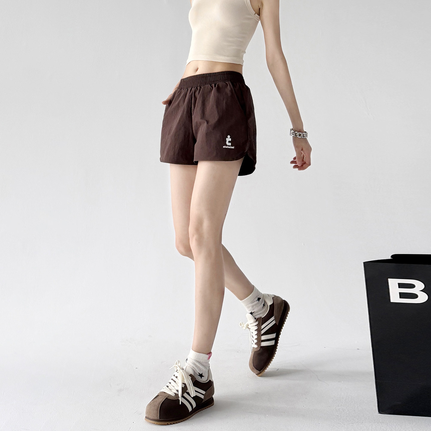巨好看运动短裤女2026夏装新款高腰宽松显瘦速干休闲裤户外跑步裤