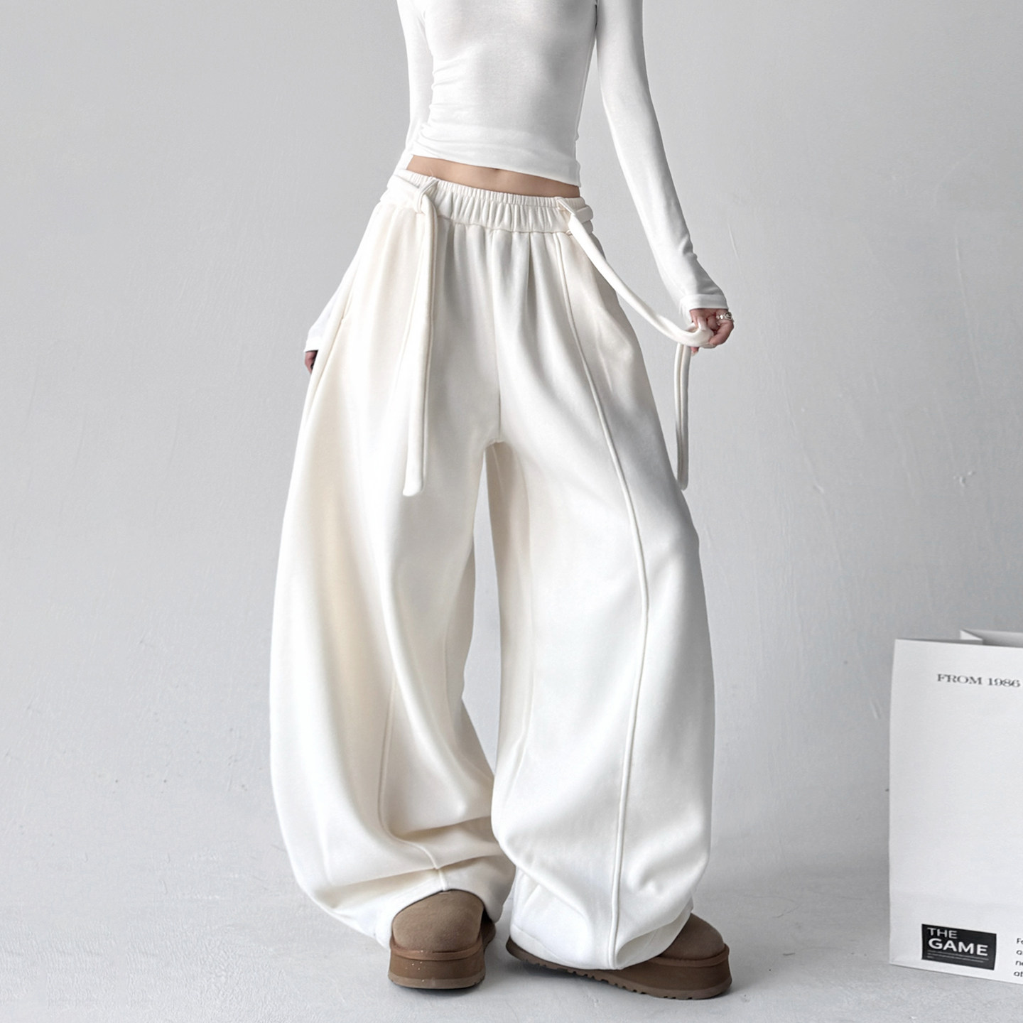 2025阔腿裤女秋冬新款加绒加厚裤子高腰直筒休闲女士垂感弯刀卫裤,女装/女士精品,休闲裤,淘宝优惠券,粉丝福利购,淘宝优惠卷