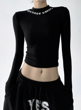 2025秋季修身显瘦打底衫上衣高腰短款露肚脐长袖秋冬装t恤学生女