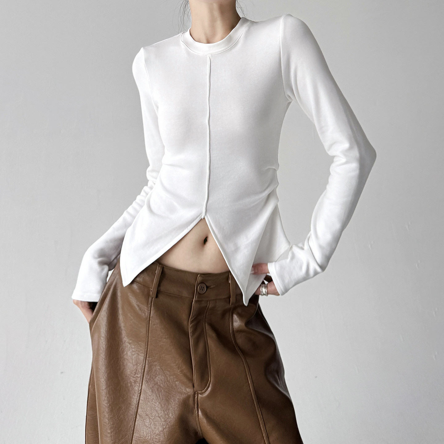 白色内搭打底衫女2025冬季新款通勤漂亮修身显瘦长袖t恤小上衣