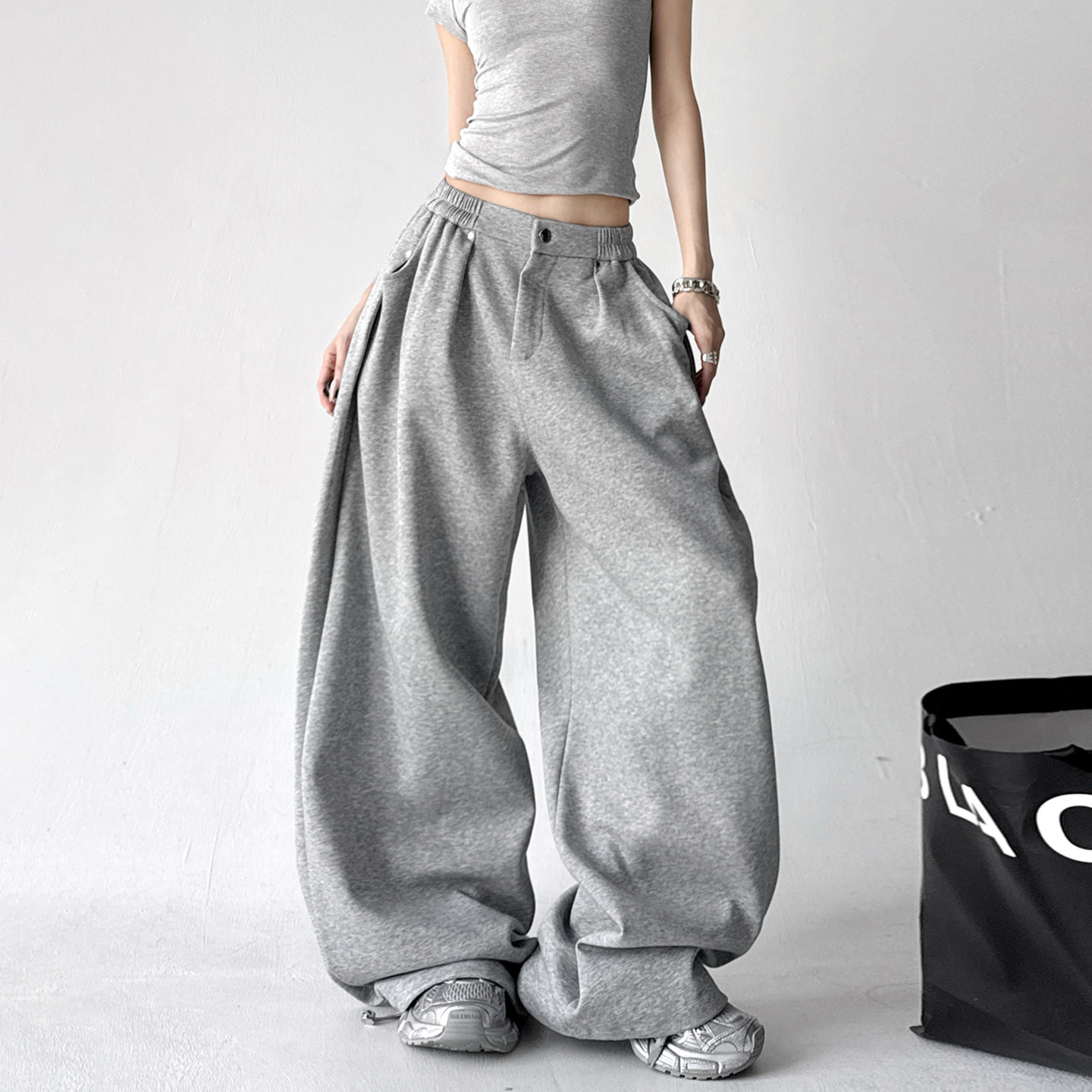 韩系穿搭休闲运动裤女2025春装新款高腰阔腿裤宽松显瘦灰色长裤子,女装/女士精品,休闲裤,淘宝优惠券,粉丝福利购,淘宝优惠卷