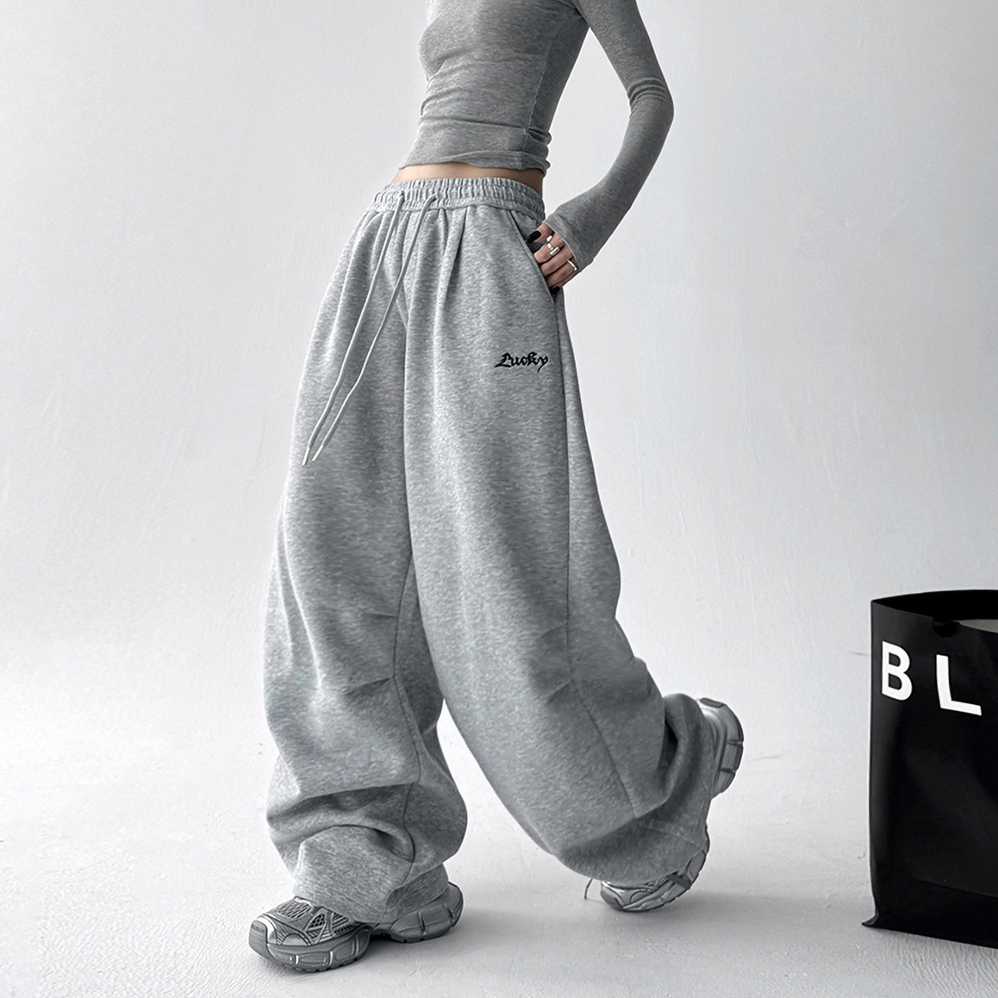 2025美式灰色运动裤女秋冬新款高腰直筒宽松休闲卫裤工装阔腿裤子,女装/女士精品,休闲裤,淘宝优惠券,粉丝福利购,淘宝优惠卷
