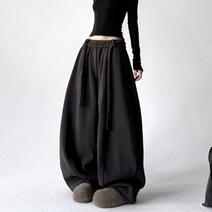 加绒弯刀卫裤女2025秋冬新款慵懒垂感糯米呢厚裤子香蕉镰刀阔腿裤