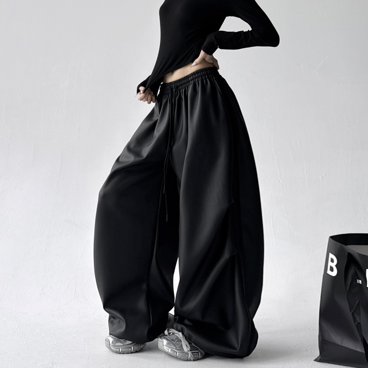 2025年新款黑色PU皮裤