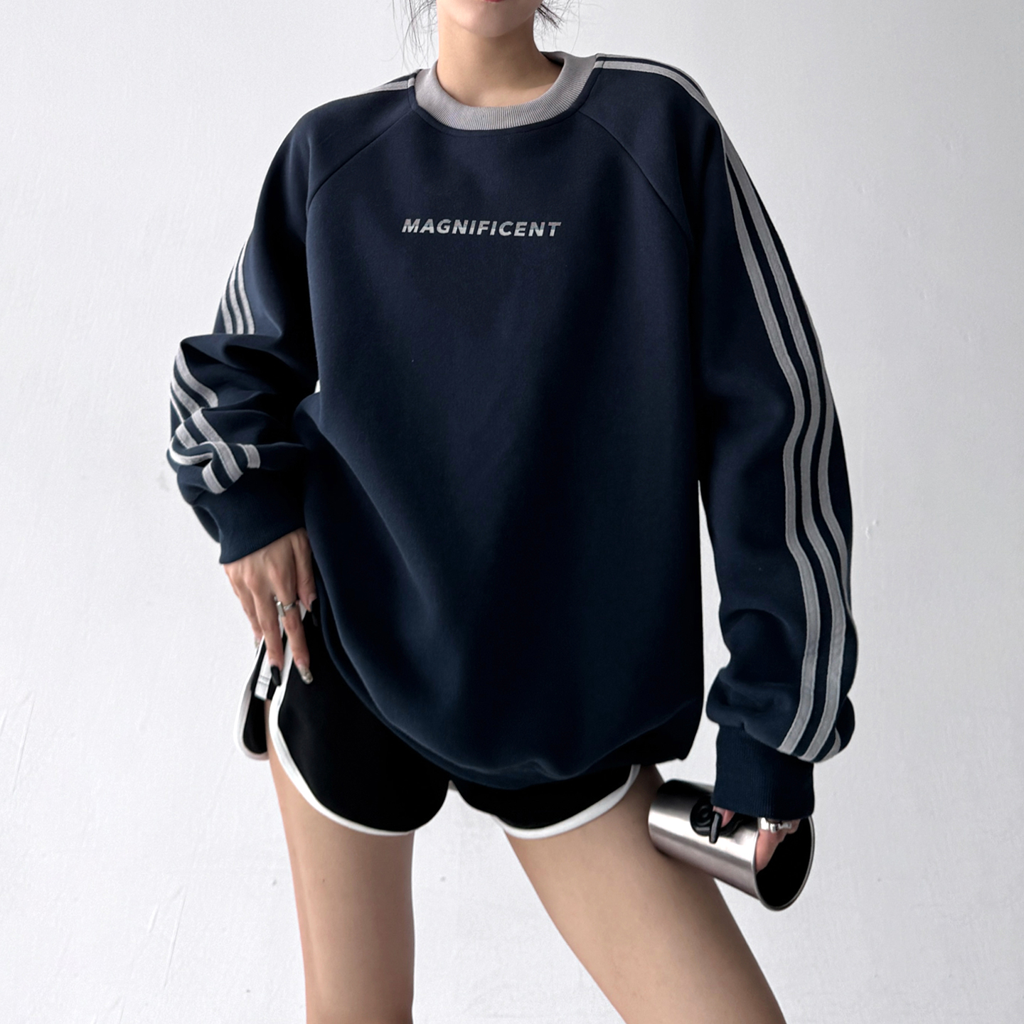 撞色条纹圆领卫衣女2025秋季新款网红爆款宽松高街设计感运动上衣