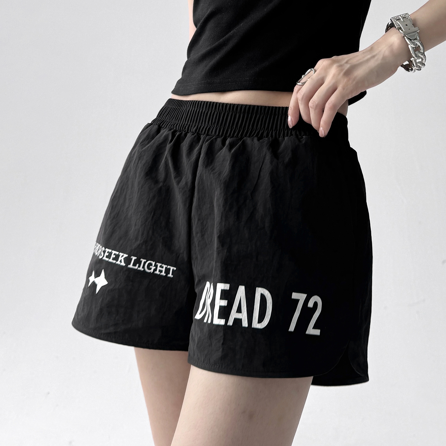 2025夏季新款女装黑色高腰显瘦A字半身裙女宽松百搭休闲裙