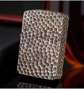 ZORRO佐罗1941复刻版陨石坑手工锤纹超薄男士防风黄铜煤油打火机