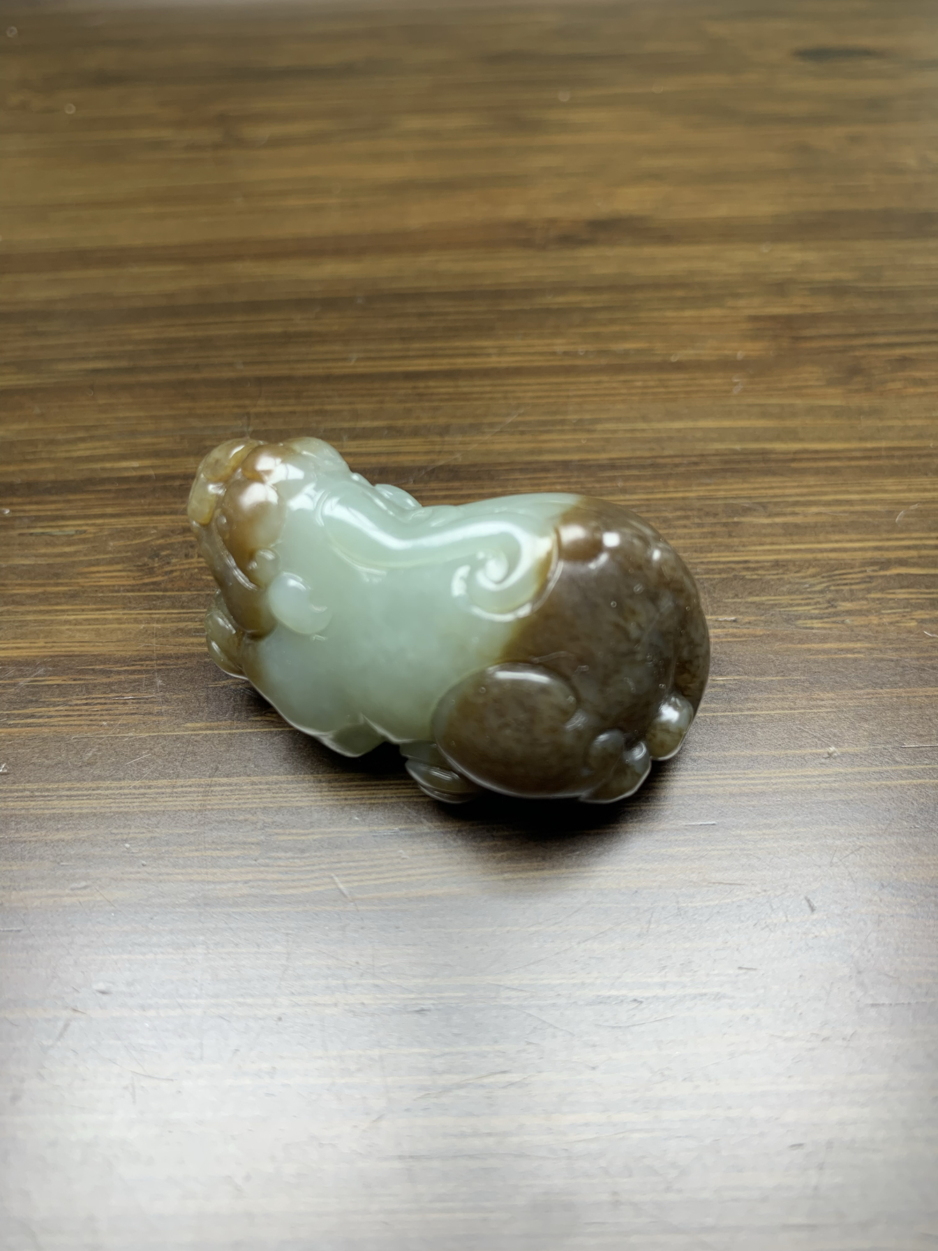 新疆和田玉且末料糖青白玉貔貅挂件重38.13克尺寸4.2*2.3*2.0厘米