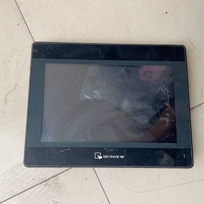 可议价触摸屏一台，型号TPC6102i，V6WV，成色如图实