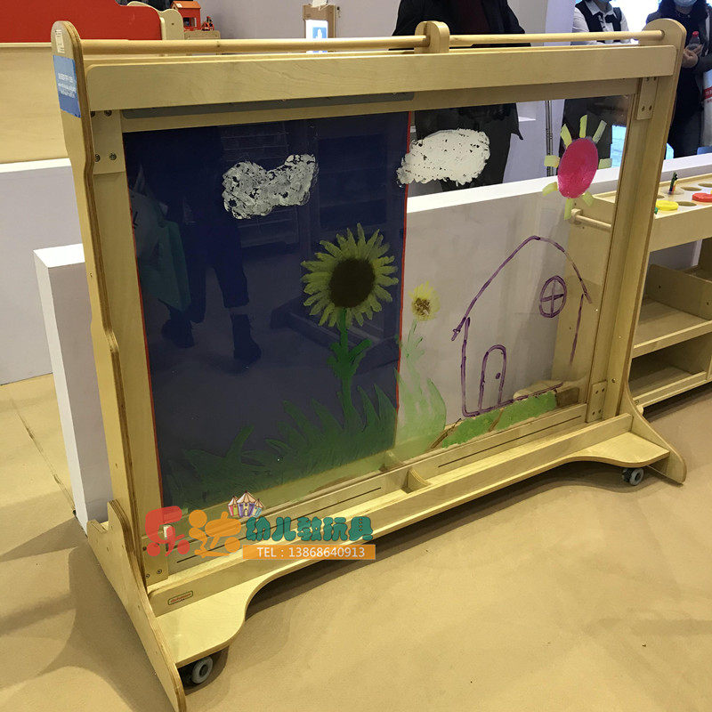 幼儿园儿童绘画涂鸦板透明双面画板巨型活动站立涂鸦墙实木可檫洗