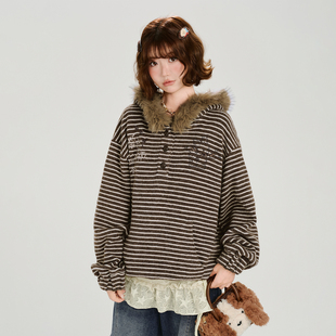 Girlyhalo美式 宽松上衣 复古刺绣毛领连帽绒感条纹卫衣女秋冬新款