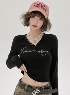 Girlyhalo美式长袖t恤女2024新款v领字母修身显瘦内搭打底衫上衣