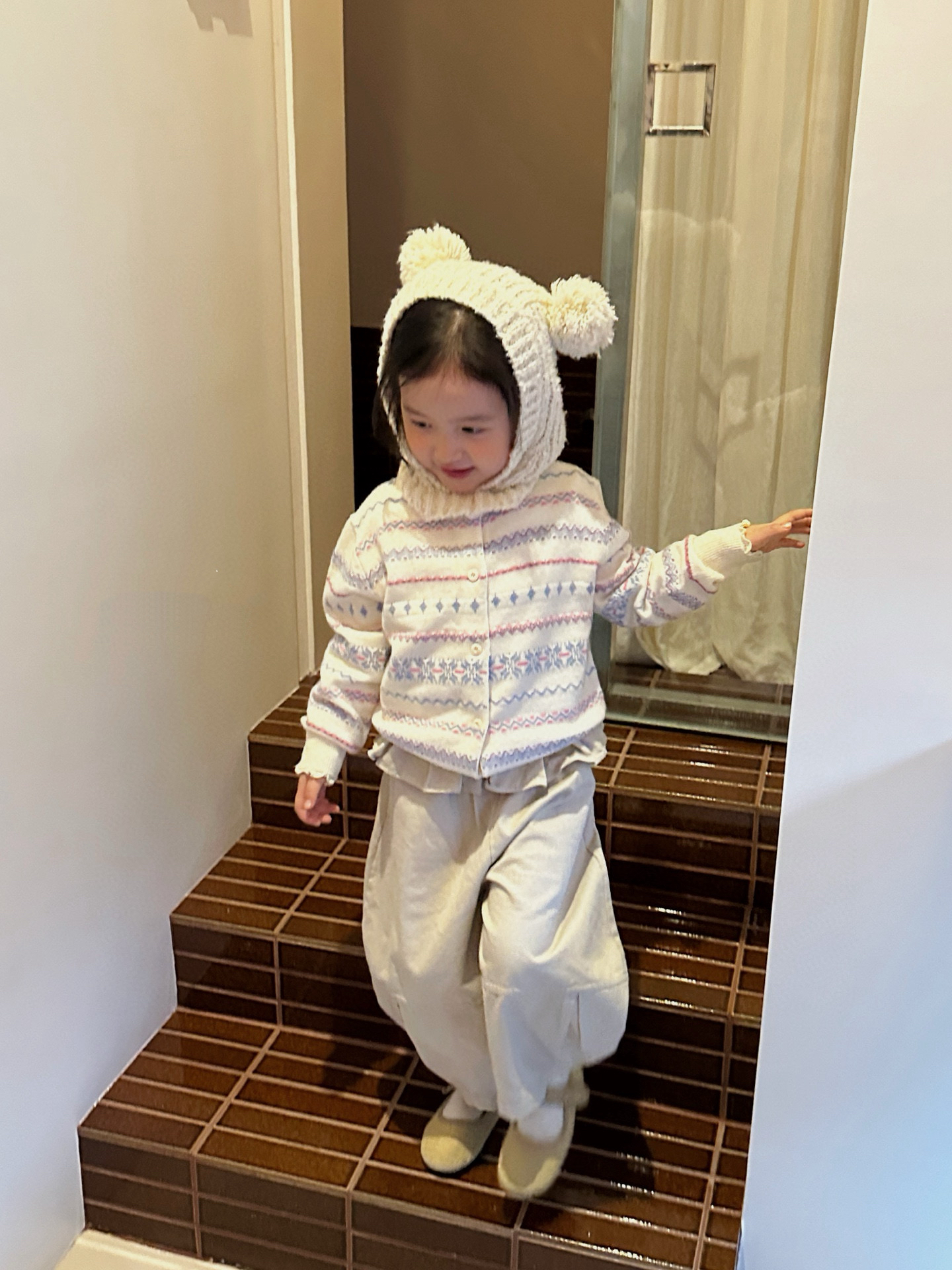 女童雪花毛衣开衫秋装2025女宝带屁帘弯刀牛仔裤费尔岛针织衫外套