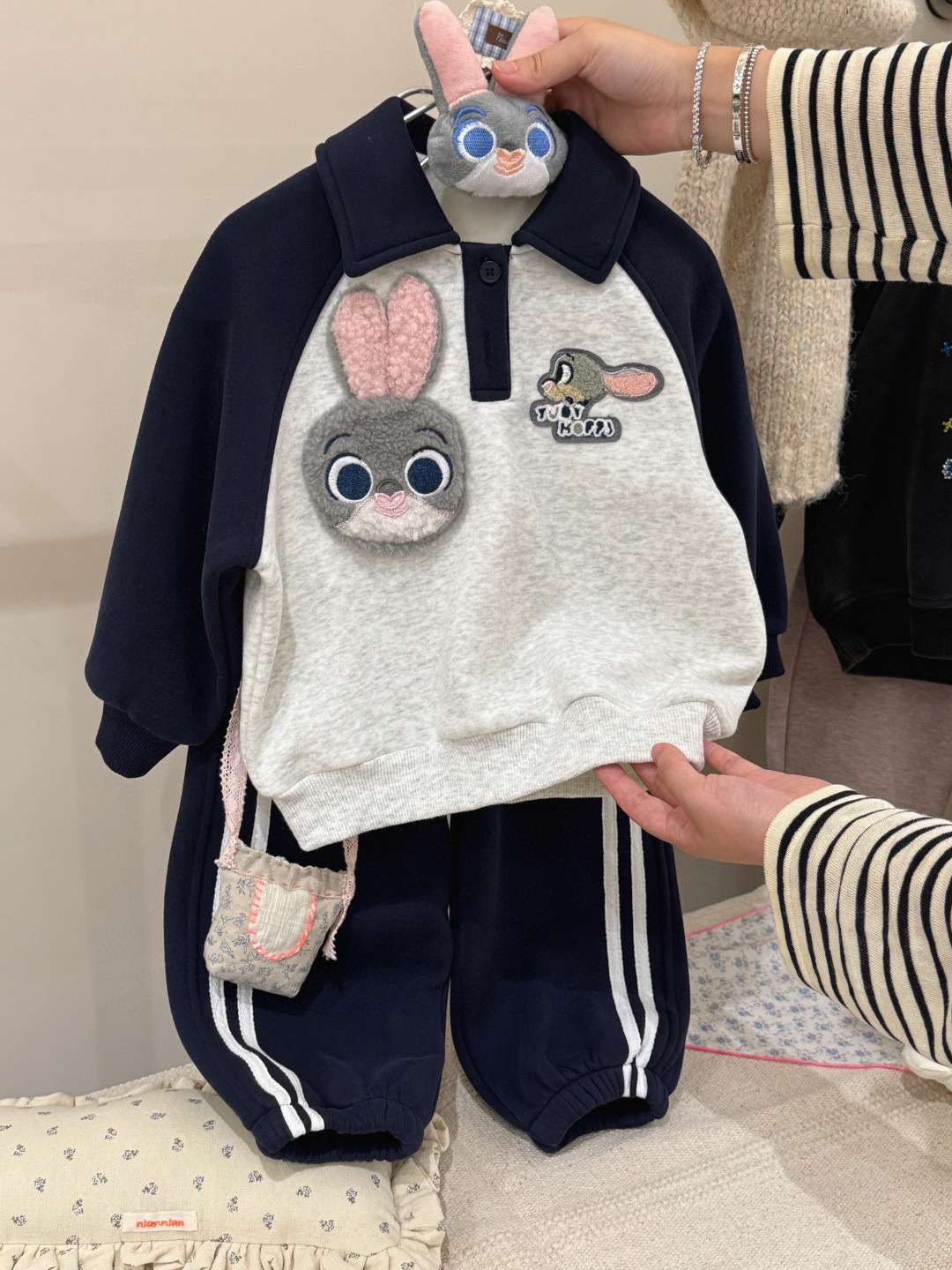 女童兔子警官加绒套装秋冬2025女宝polo领卫衣卫裤cos 朱迪两件套