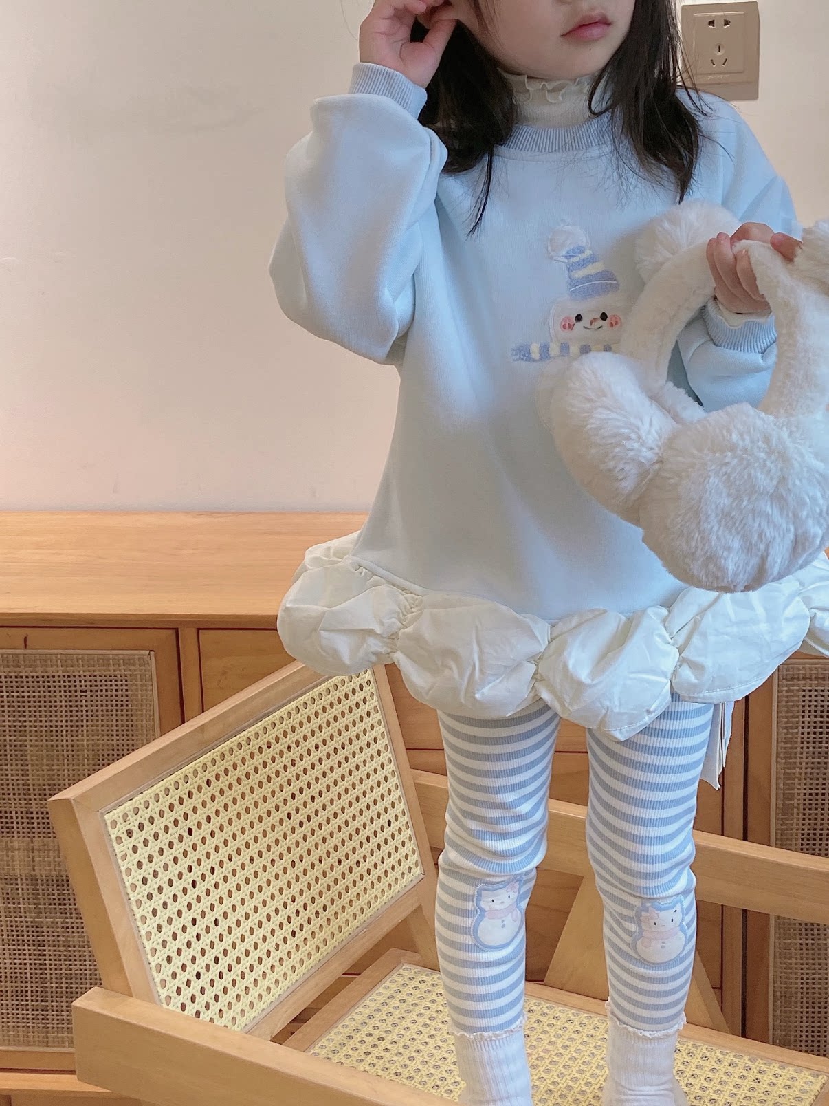 女童加绒卫衣裙秋冬2025女宝蓬蓬下摆一体绒雪人连衣裙打底裤套装