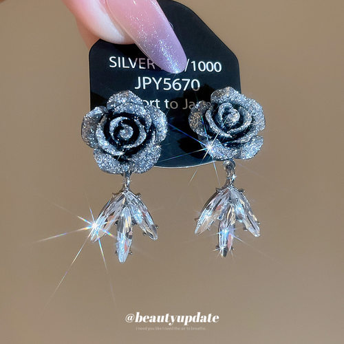 银针镶钻树脂花朵耳钉甜酷风时尚