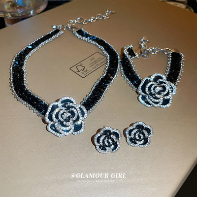 韩国镶钻滴油山茶花水晶项链轻奢高级感锁骨链时尚气质颈链项饰女