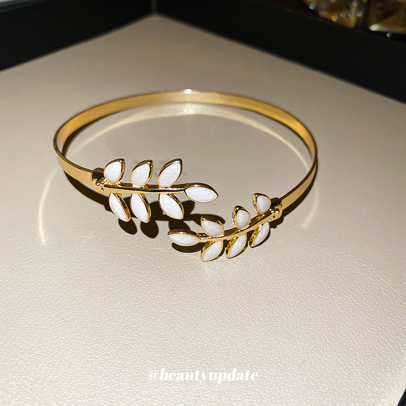 NEW PRODUCT DRIPPING OIL LEAF OPEN BRACELET EUROPEAN AND AMERICAN NICHE SIMPLE DESIGN BRACELET LIGHT LUXURY HIGH-END TEMPERAMENT ARMBAND WOMEN