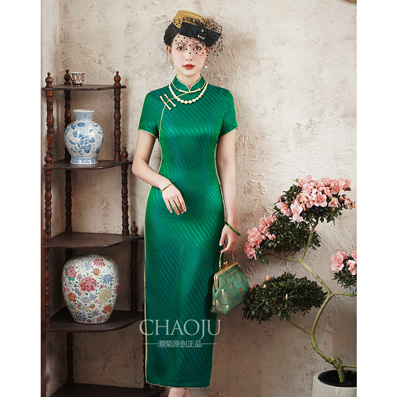 新中式旗袍高贵绿色高考2024新款夏季送考真丝桑蚕丝礼服日常可穿
