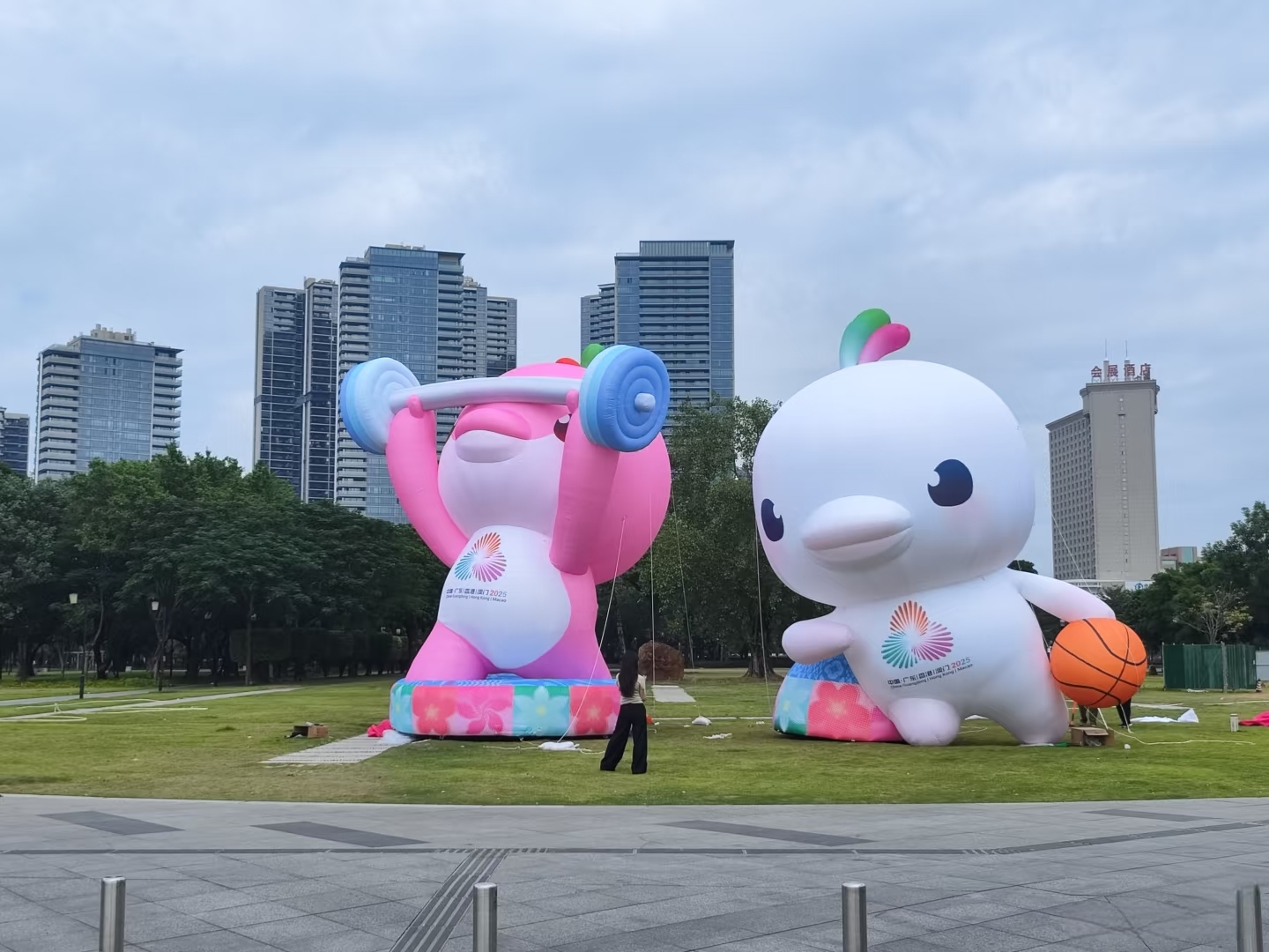 充气网红打卡通毛绒定制爱心樱花朵广告气模大造型拉布布活动热球,节庆用品/礼品,充气气模,淘宝优惠券,粉丝福利购,淘宝优惠卷